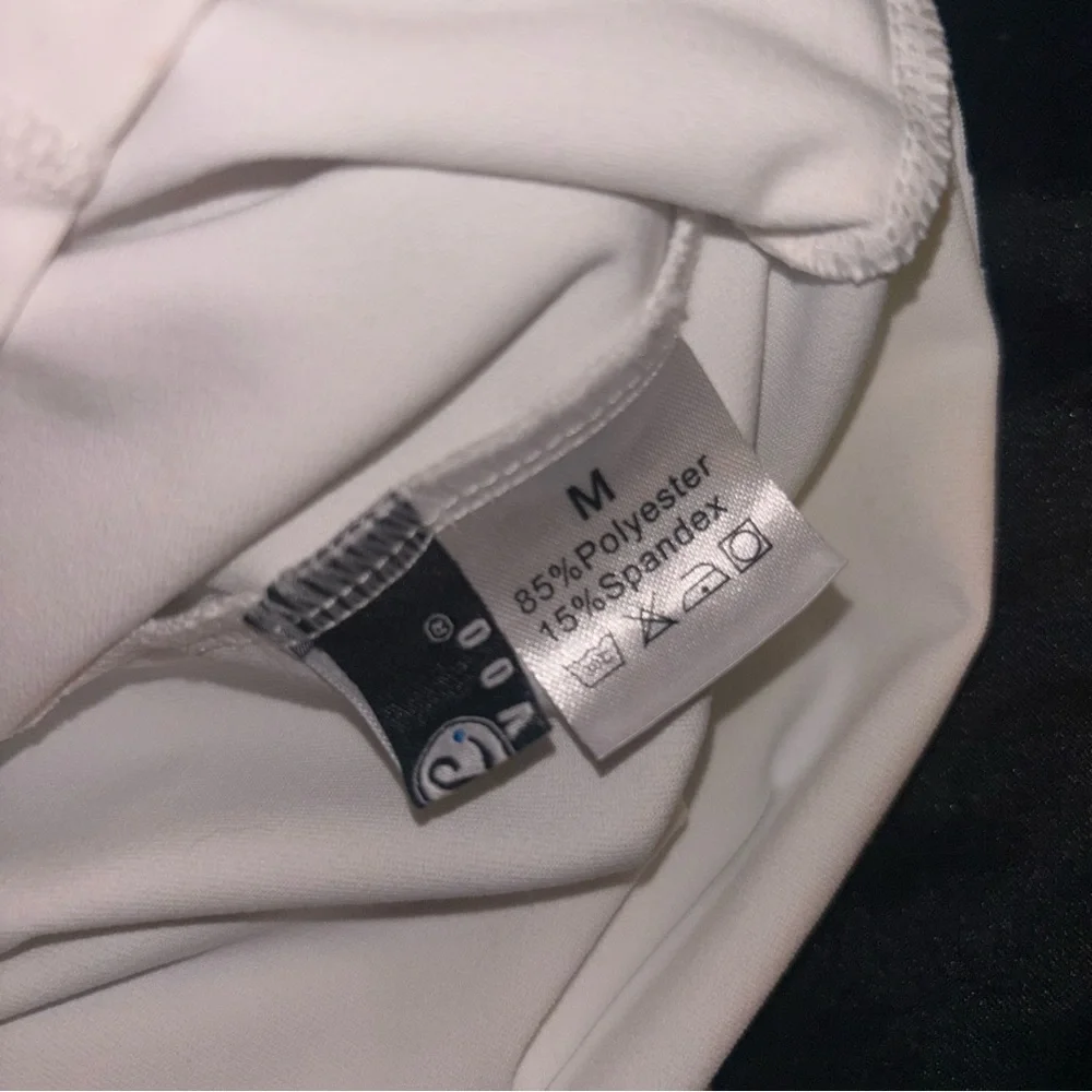 Breathable white workout top - Picture 3 of 3